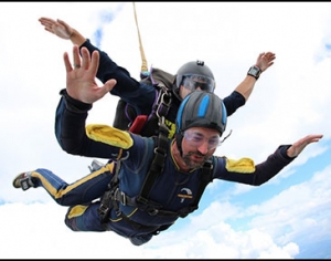 Aveley-Lodge-Charity-Sky-Dive